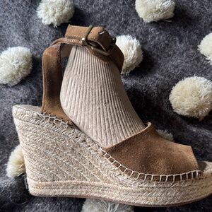 Kenneth Cole Tan Suede Wedge Sandals